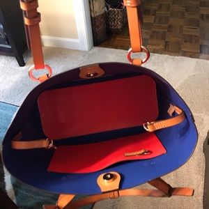 Dooney & Bourke Bags - Dooney and bourke city tote Dooney & Bourke Bags - Dooney and bourke city tote